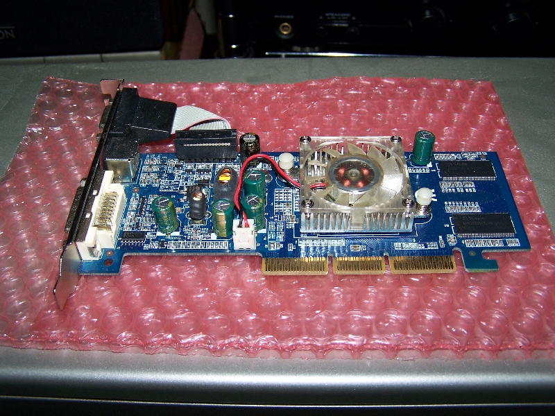 GeForce6200Aの128MB（64Bit）