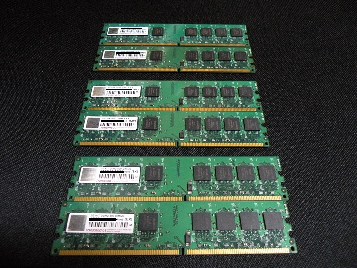 Transcend-DDR2-1GB-002
