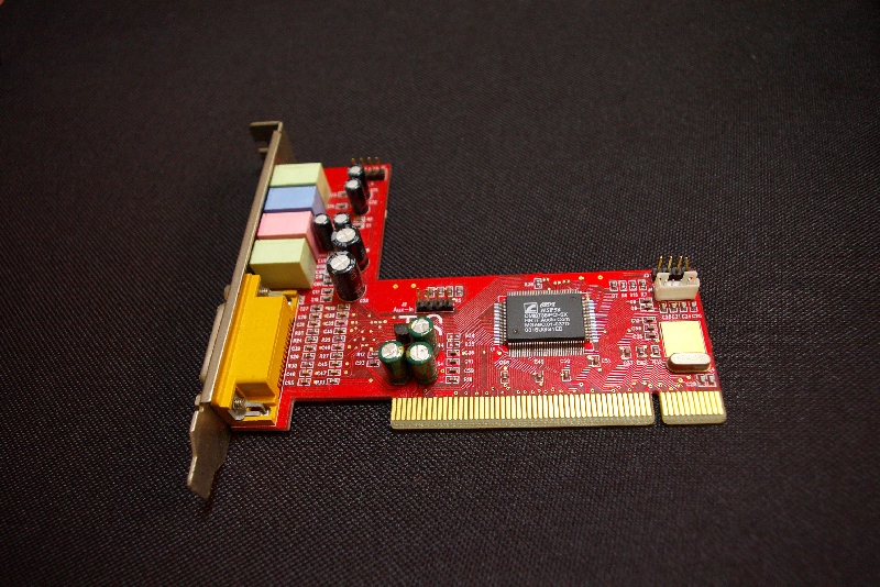 CMI8738PCI-SXチップのサウンドカード－コンデンサ交換後