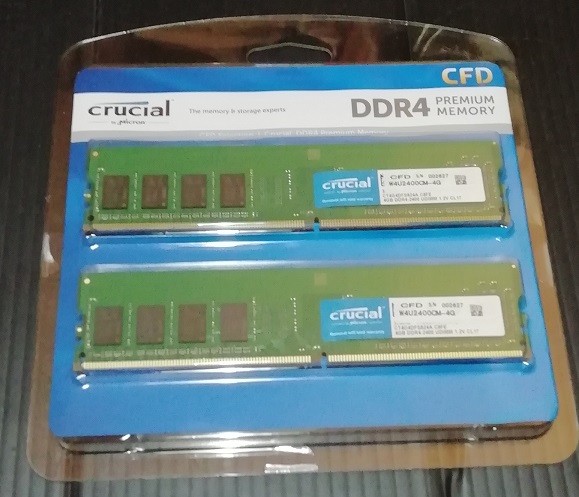 CFD W4U2400CM-4G PC4-19200(DDR4-2400)