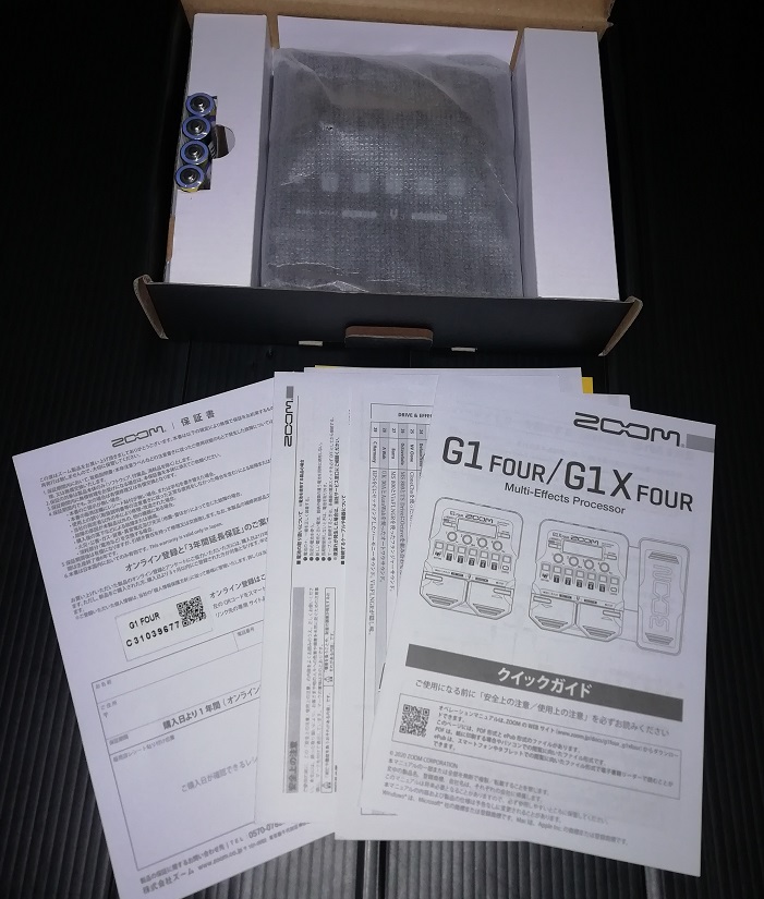 ZOOM G1 FOUR （中身）