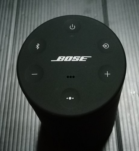 Bose SoundLink Revolve II Bluetooth speaker（操作パネル）