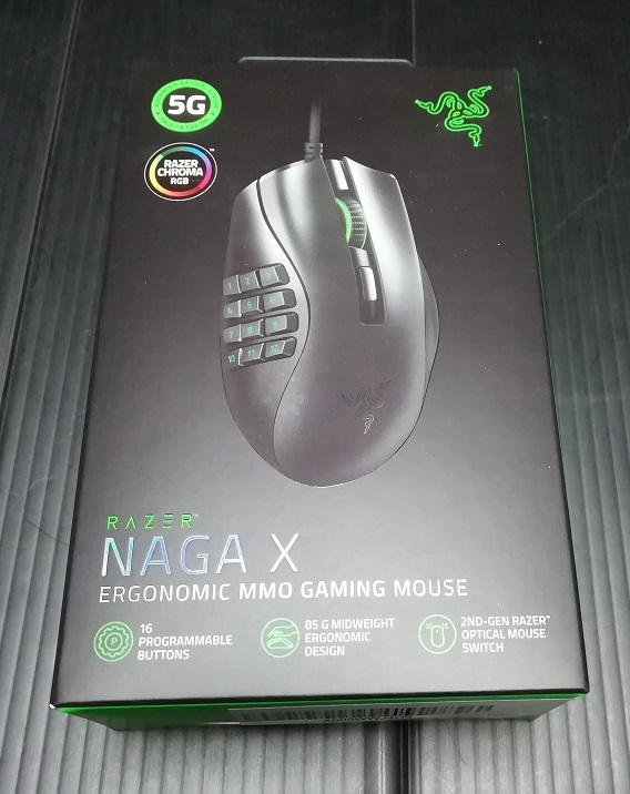Razer Naga X MMO ゲーミングマウス 16ボタン（箱）