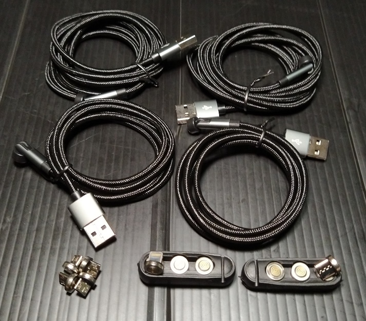 ZRSE(ザスイ) マグネット充電ケーブル 3in1 USBケーブル（本体と添付品）