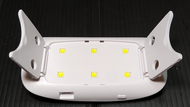 Aokitec UVライト レジン ネイルライト 2段階タイマー設定 折りたたみ式（LED面）