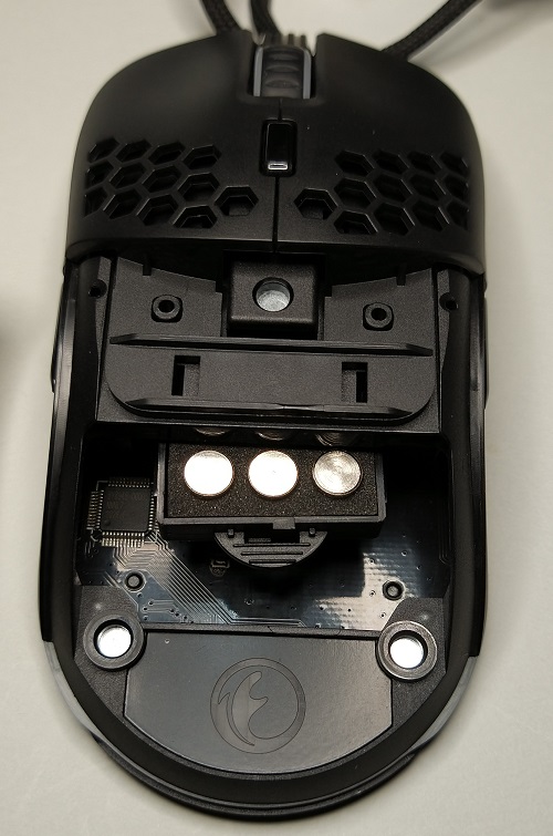 IFYOO G31 左右対称両手用 超軽量 ゲーミングマウス USB有線（カバー取り外し）