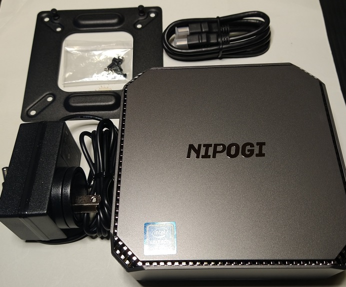 NiPoGi mini pc 8GB DDR3 128GB SSD（本体と付属品）