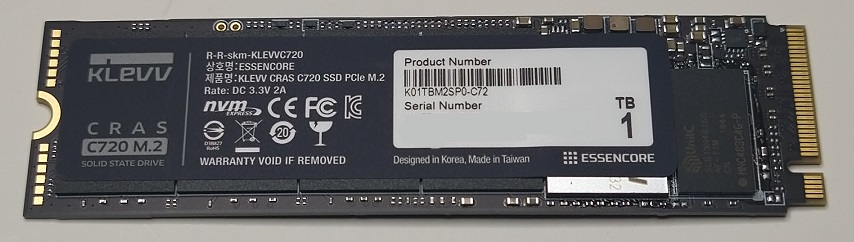 エッセンコアクレブ KLEVV SSD 1TB CRAS C720（本体表）