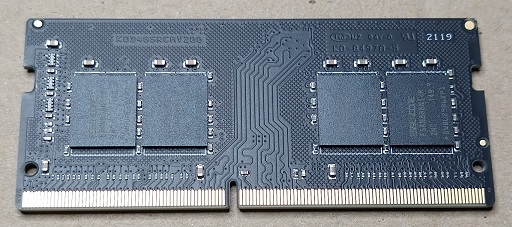 KLEVV ノートPC用 KD48GS88C-32N220AEC（裏面）