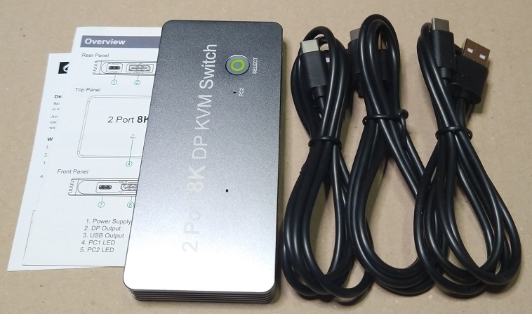 CableDeconn 2ポートDisplayPort1.4 切替器8K KVMスイッチ（本体と添付品）