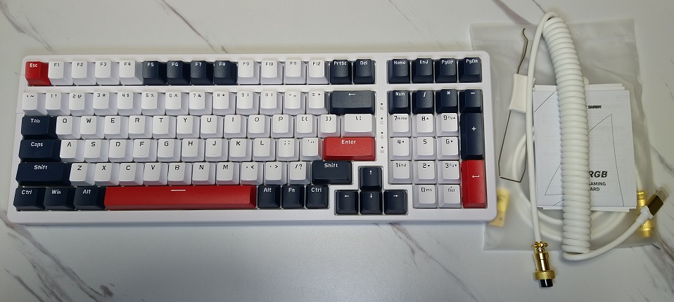 A.JAZZ K98 ホットプラグゲーミングキーボード 有線カスタムキーボード メカニカルキーボード 赤