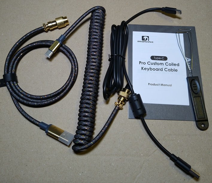 AJAZZ AK832 薄型 メカニカルキーボード ワイヤレス（ケーブルなど付属品）