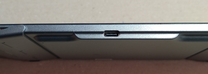 iClever Bluetooth ワイヤレス モバイルキーボード BK09（USB端子）