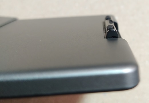iClever Bluetooth ワイヤレス モバイルキーボード BK09（両サイド高さ調整）