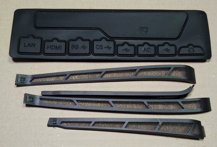 TanReginal PS5 Slim用ホコリキャッチャーポートキャップ 防塵プラグ （4個+9枚）