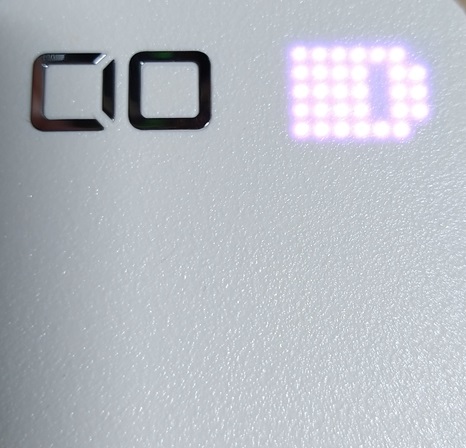 CIO モバイルバッテリー 急速充電 PD USB-C 20W 合計40W 大容量 10000mAh Type-C 2ポート（本体充電中）