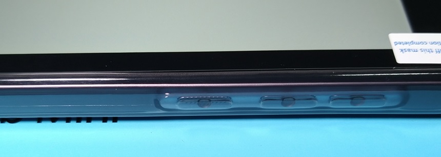 8インチタブレット UMIDIGI G1 Tab mini（電源とボリュームボタン部分）