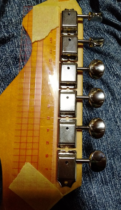 yinfente エレキギターネック 22フレット スキャロップタイプ-ペグ位置合わせ